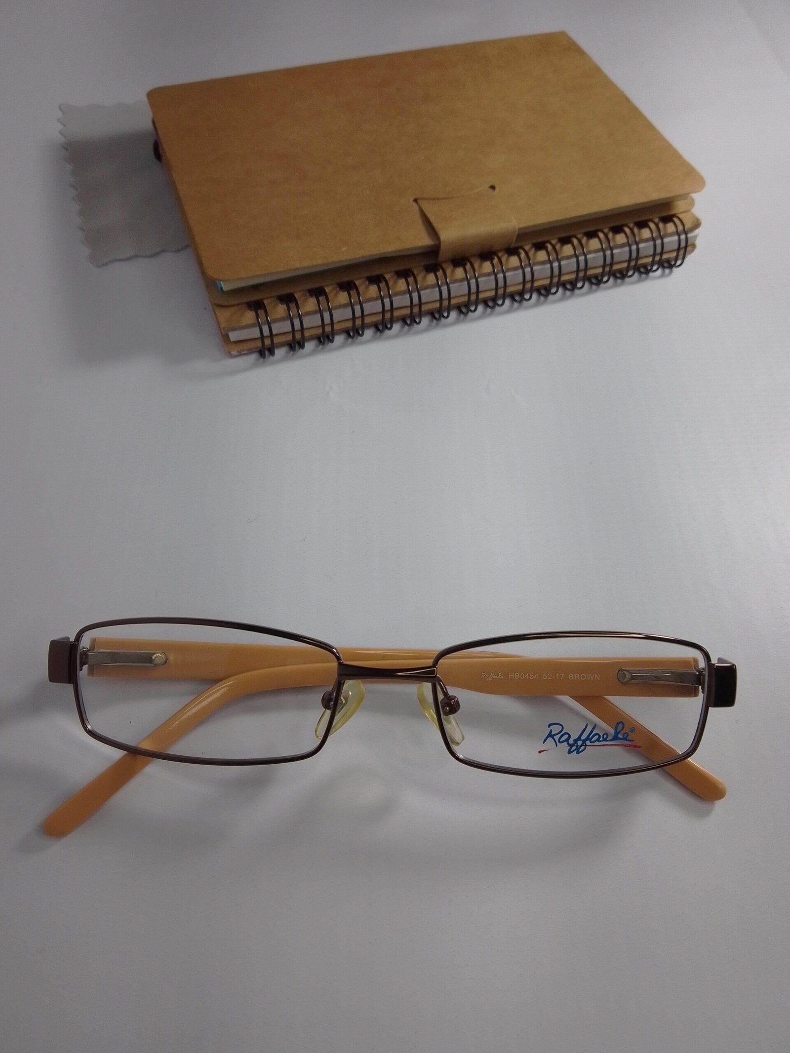 Armação de Óculos de Grau Vintage / Retro — Ex-Mostruário (Condição Impecável) | Moda Circular & Sustentável – HB0454 - Raffaele - Imagem 3